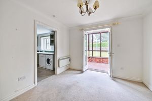 Dining Room - click for photo gallery